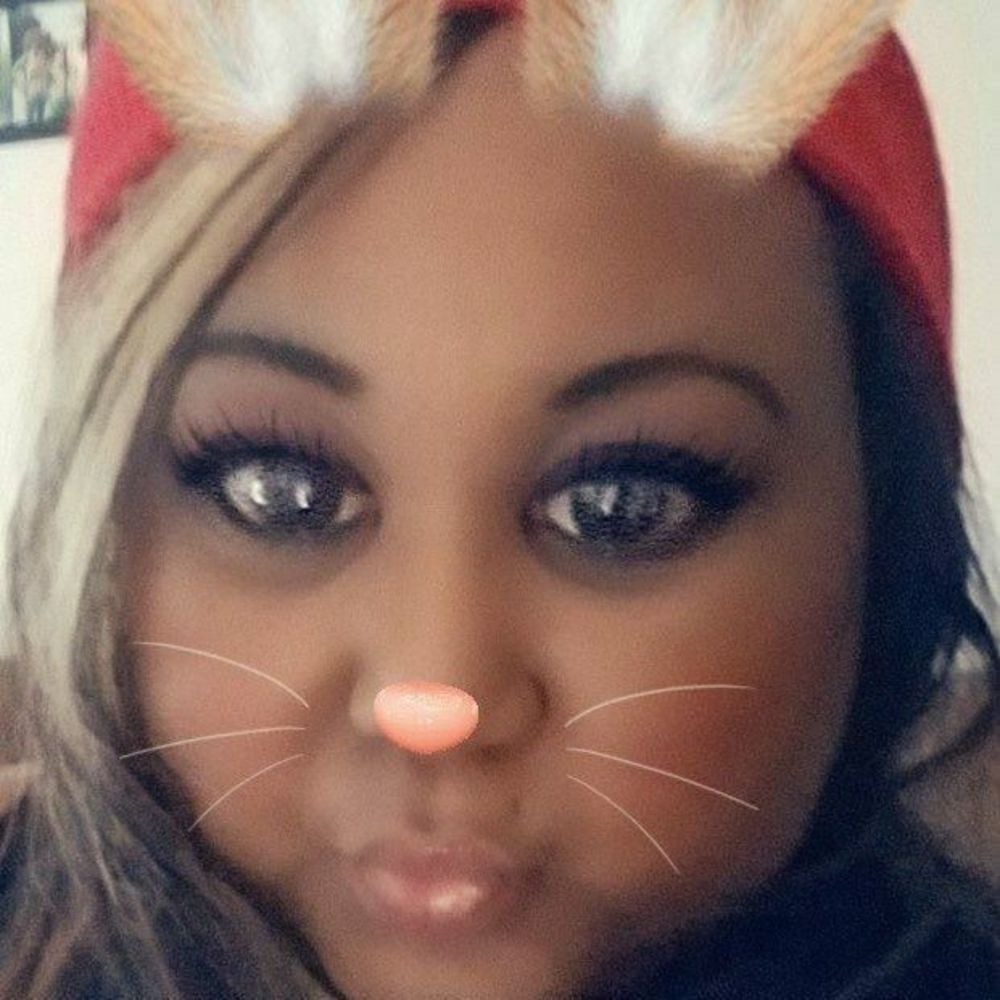 Meet your Posher, Alexandra